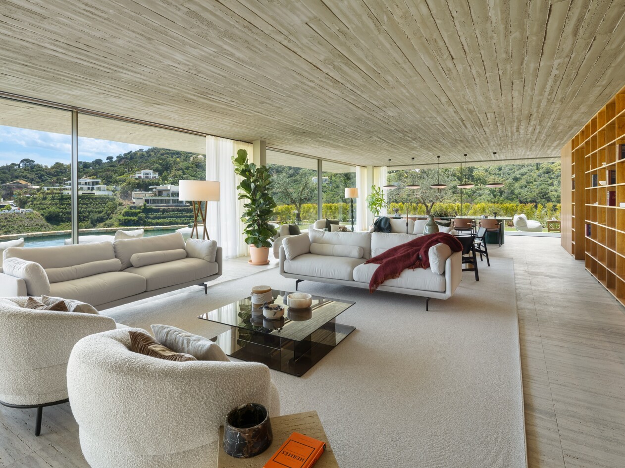 Villa Mashrabiya — Living room panoramic glass