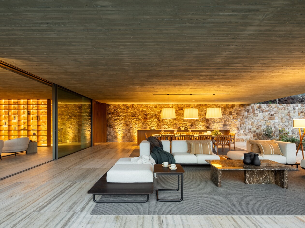 Villa Mashrabiya — Covered terrace living